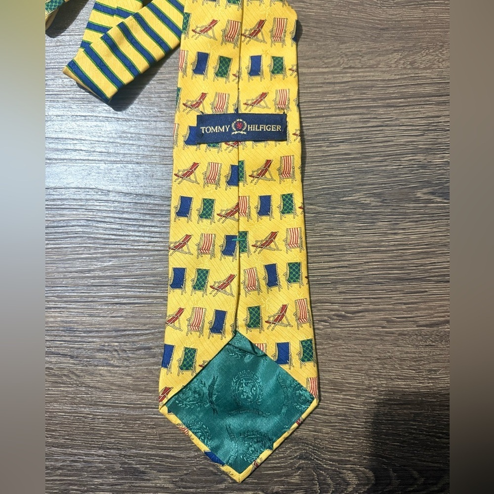 Vintage Tommy Hilfiger Silk Tie Beach Chair Print Yellow Italy